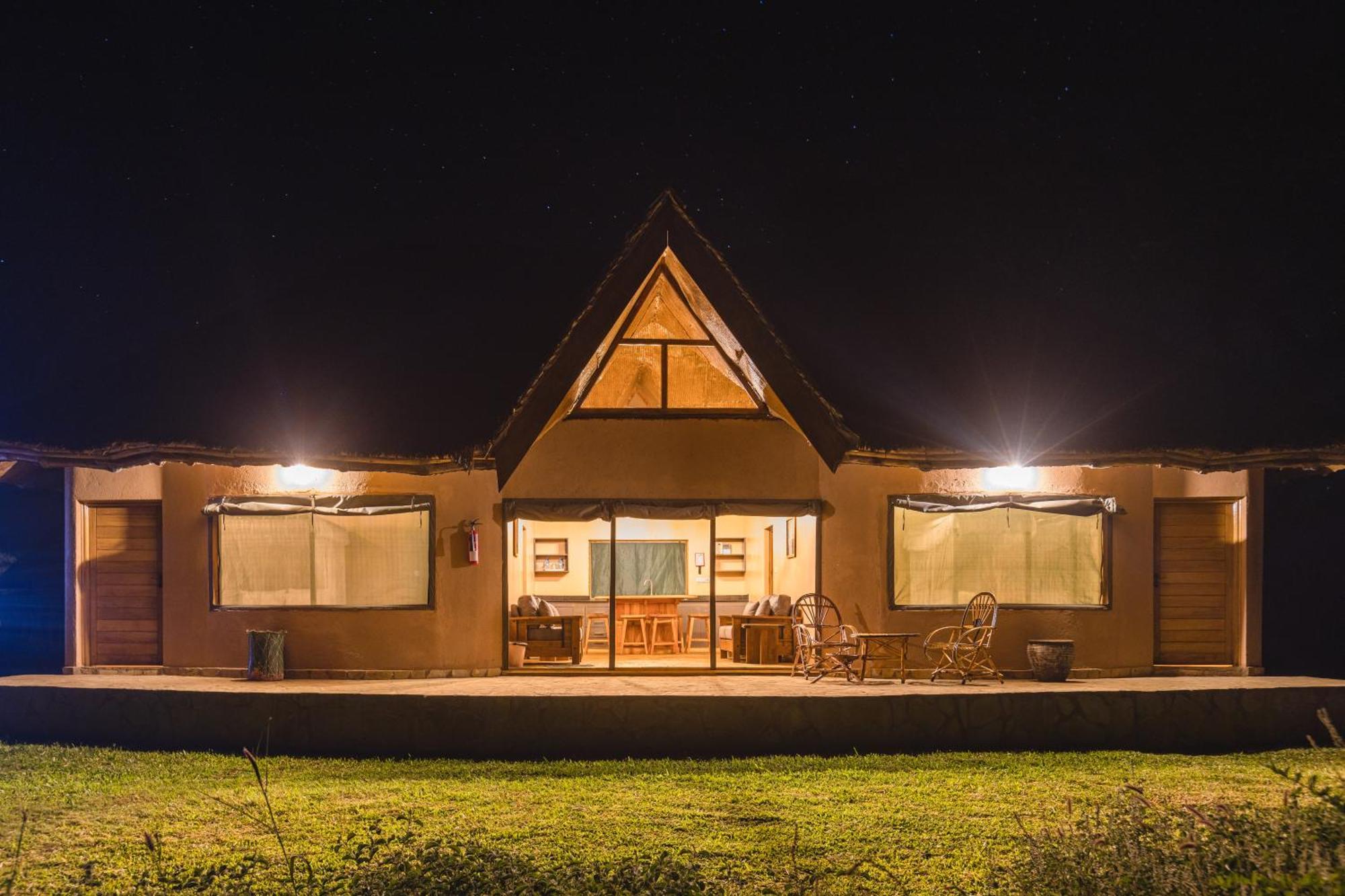 Hotel Oilepo Amboseli Rift Valley Zewnętrze zdjęcie